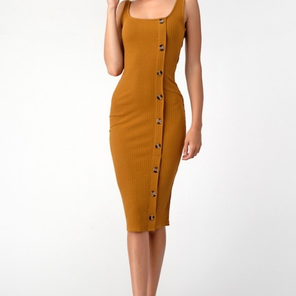 Dress - Picture 2 of 3